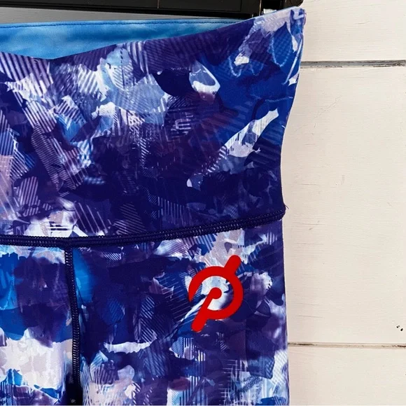 Peloton Blue Moves Reversible High Waisted Leggings. Size Small. NWT - Picture 11 of 13